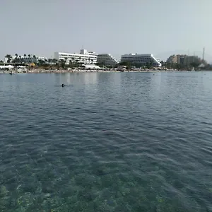 https://holiday-apartments-eilat.eilathotels.net